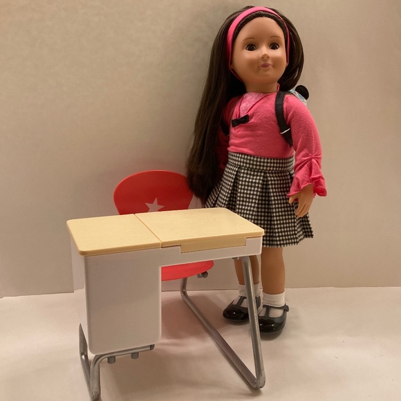 American Girl desk with accessories - Picture 2 of 16